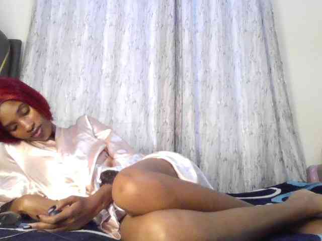 Fl0werssxoxo webcam