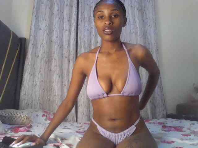 Fl0werssxoxo webcam