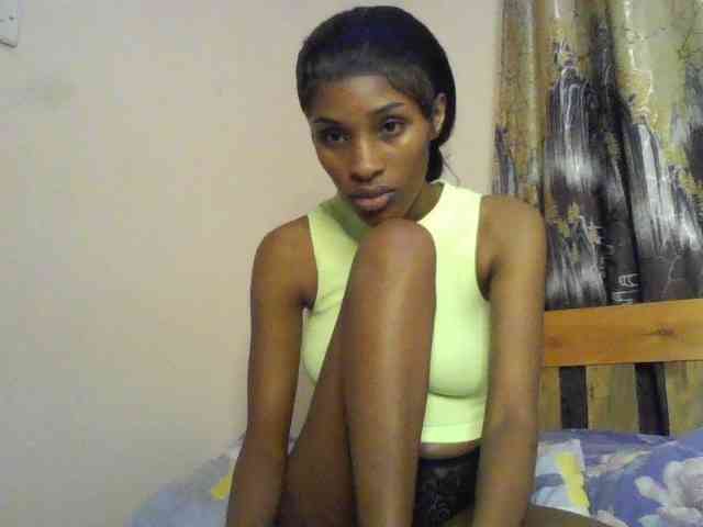 Fl0werssxoxo webcam