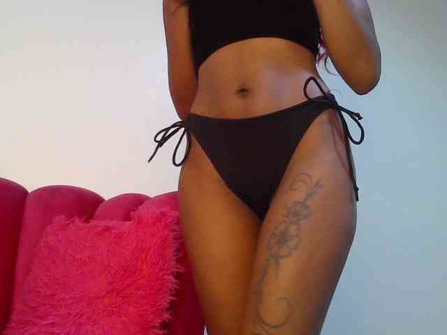 Fl0werssxoxo webcam