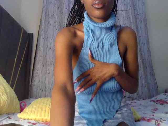 Fl0werssxoxo webcam