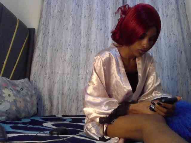 Fl0werssxoxo webcam