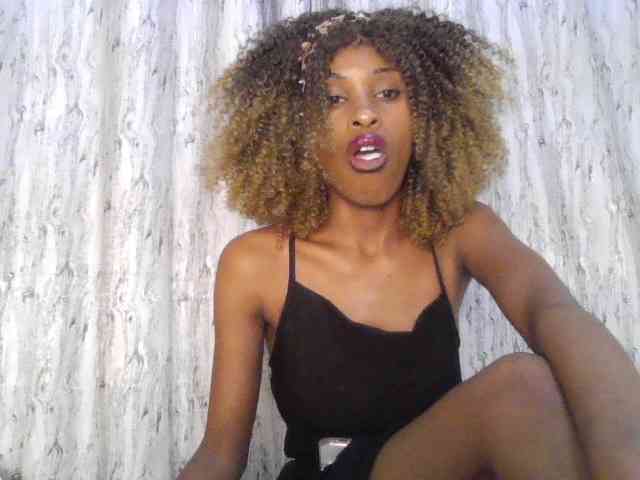 Fl0werssxoxo webcam