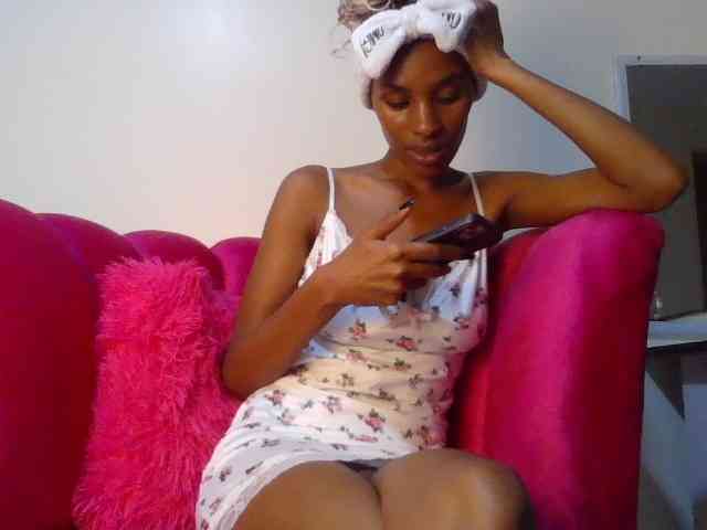 Fl0werssxoxo webcam