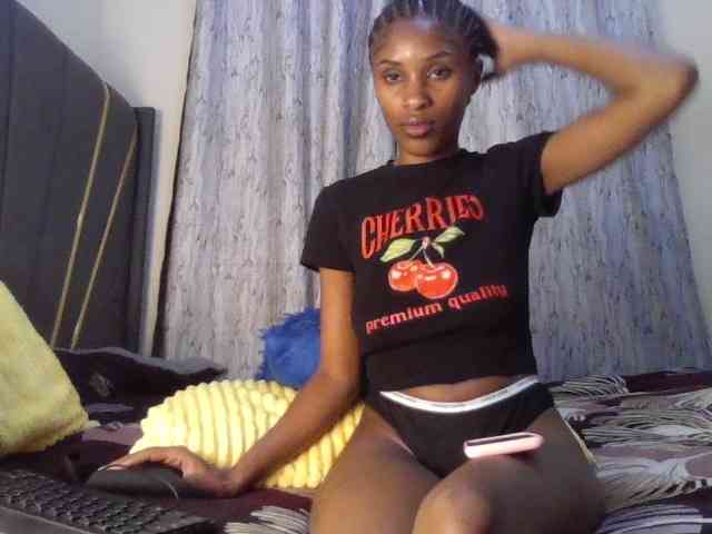 Fl0werssxoxo webcam
