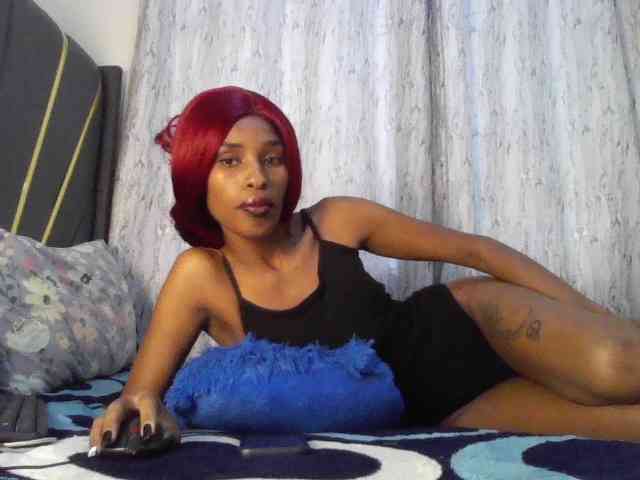Fl0werssxoxo webcam