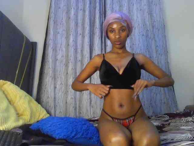 Fl0werssxoxo webcam