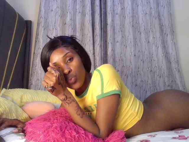 Fl0werssxoxo webcam