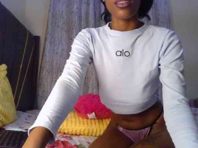 Fl0werssxoxo webcam