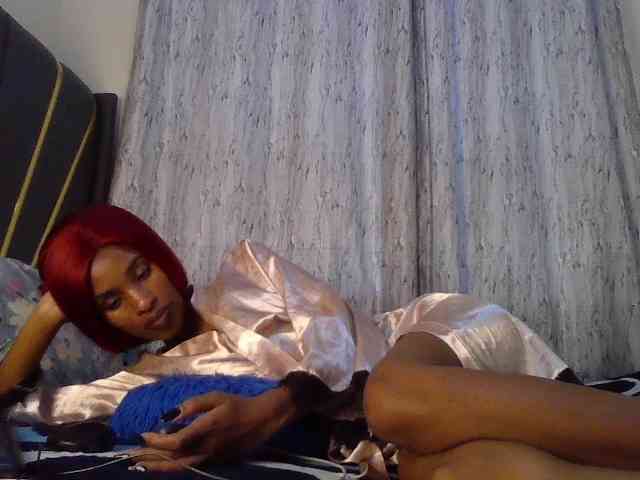 Fl0werssxoxo webcam
