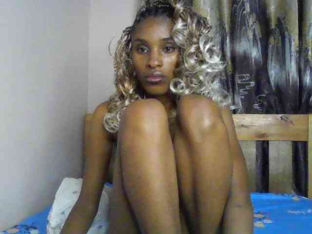 Fl0werssxoxo webcam