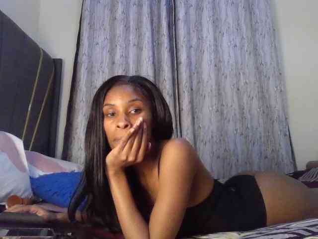 Fl0werssxoxo webcam