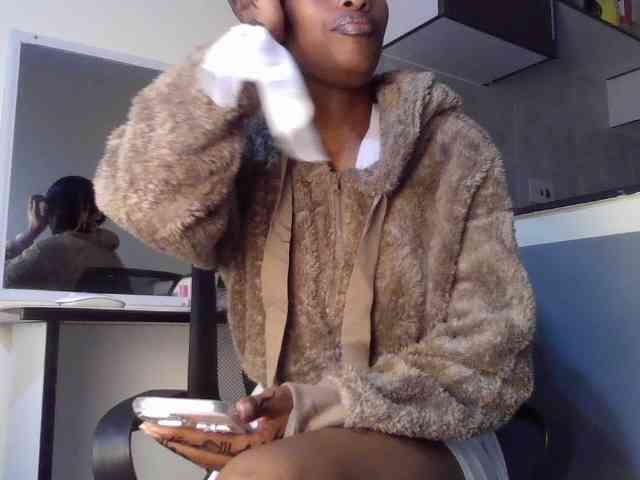 Fl0werssxoxo webcam
