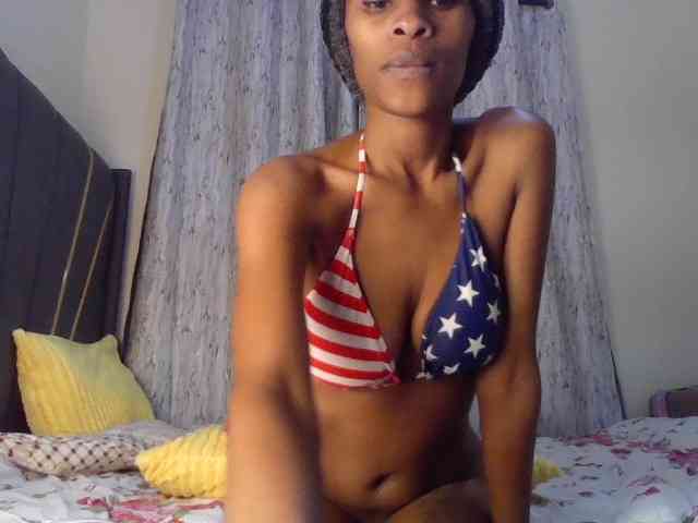 Fl0werssxoxo webcam