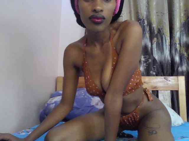 Fl0werssxoxo webcam