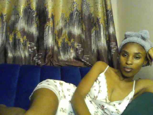 Fl0werssxoxo webcam