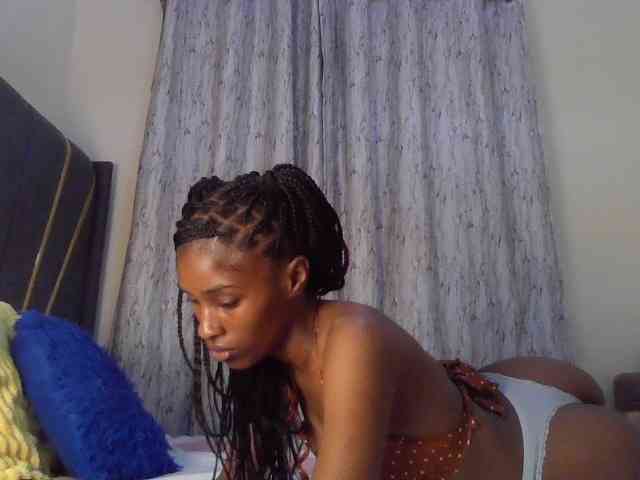 Fl0werssxoxo webcam
