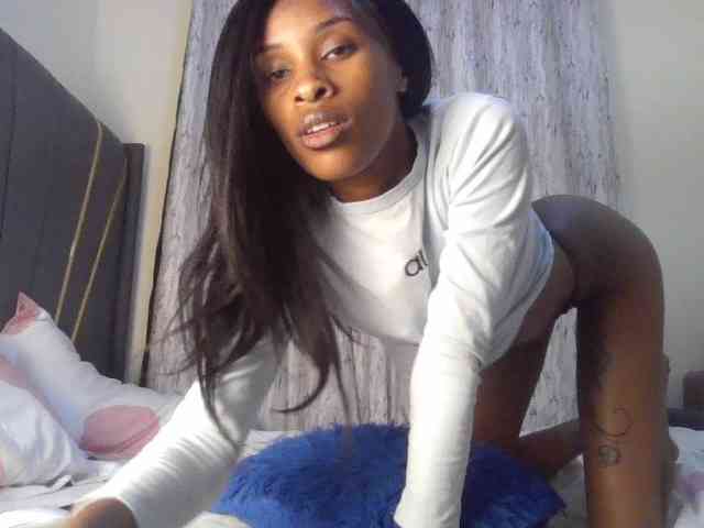 Fl0werssxoxo webcam
