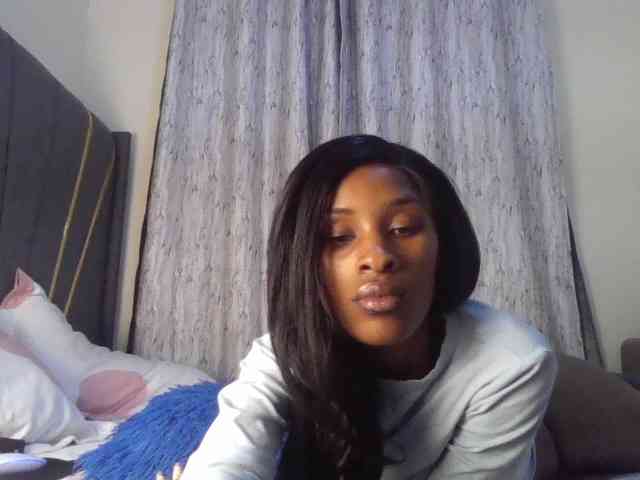 Fl0werssxoxo webcam