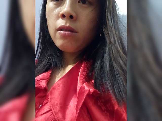 Clover6's BongaCams show and profile