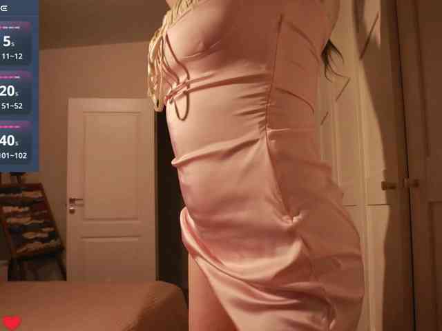 VictoriaVegas webcam