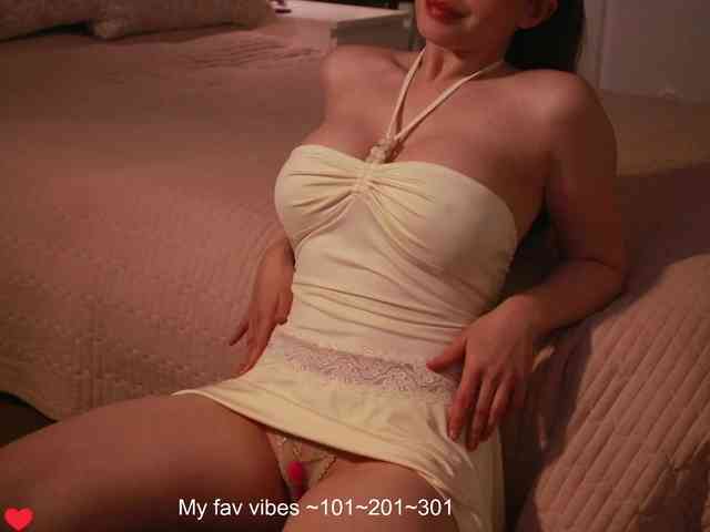 VictoriaVegas webcam
