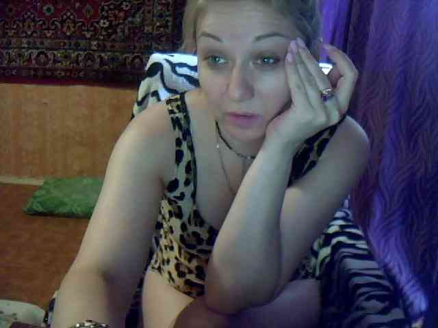 KatiMilana webcam