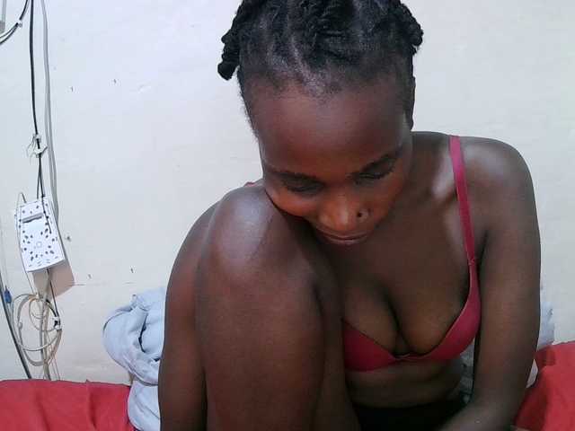 pritty-amber's BongaCams show and profile