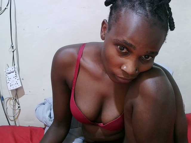 pritty-amber's BongaCams show and profile