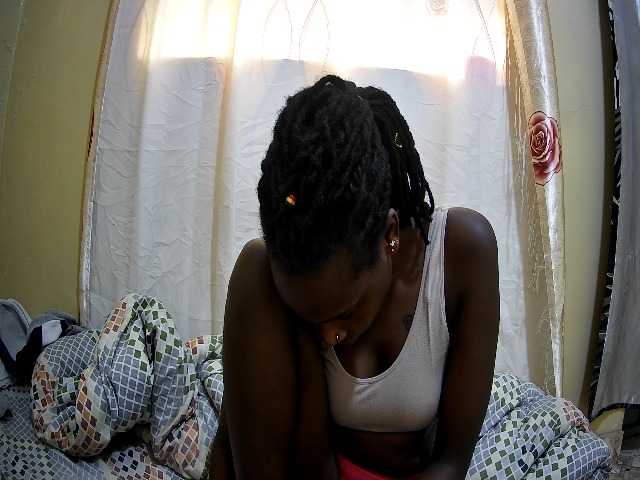 pritty-amber live cam on BongaCams