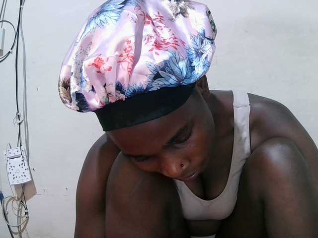 pritty-amber's BongaCams show and profile