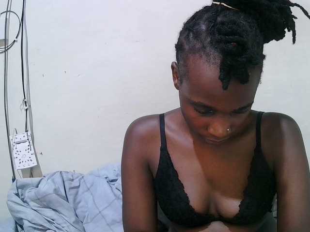 pritty-amber's BongaCams show and profile