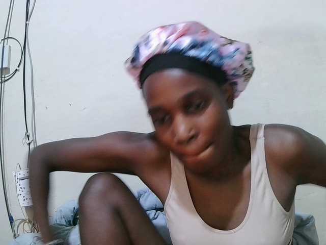 pritty-amber's BongaCams show and profile