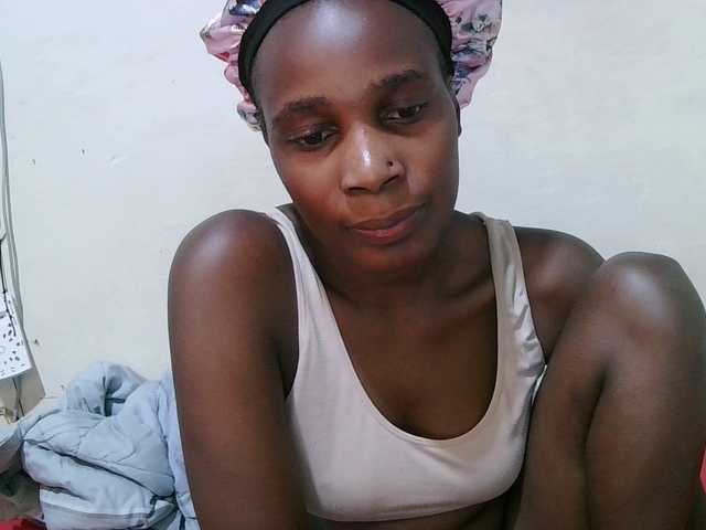 pritty-amber's BongaCams show and profile