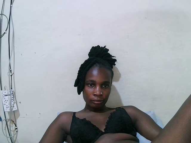 pritty-amber's BongaCams show and profile