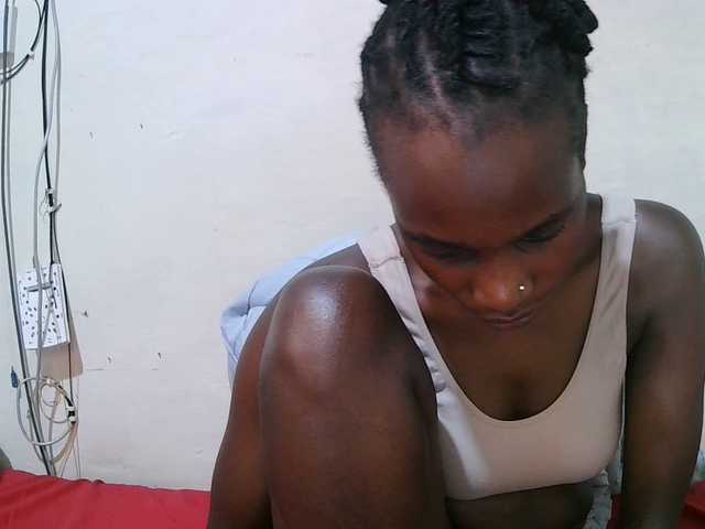 pritty-amber's BongaCams show and profile