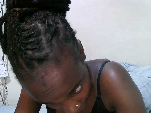 pritty-amber's BongaCams show and profile