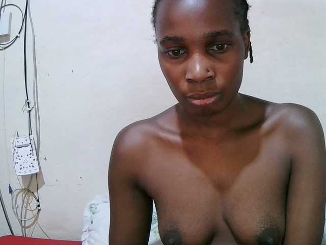 pritty-amber's BongaCams show and profile