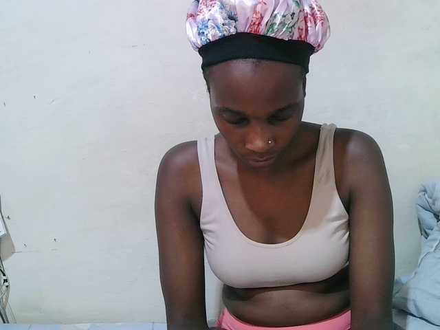 pritty-amber's BongaCams show and profile