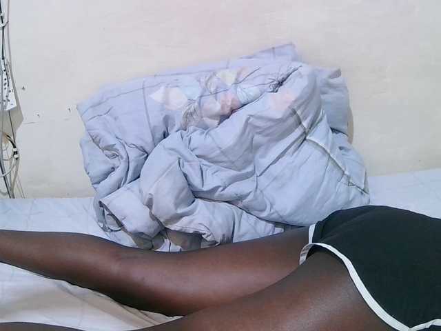 pritty-amber's BongaCams show and profile