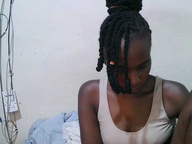 pritty-amber's BongaCams show and profile