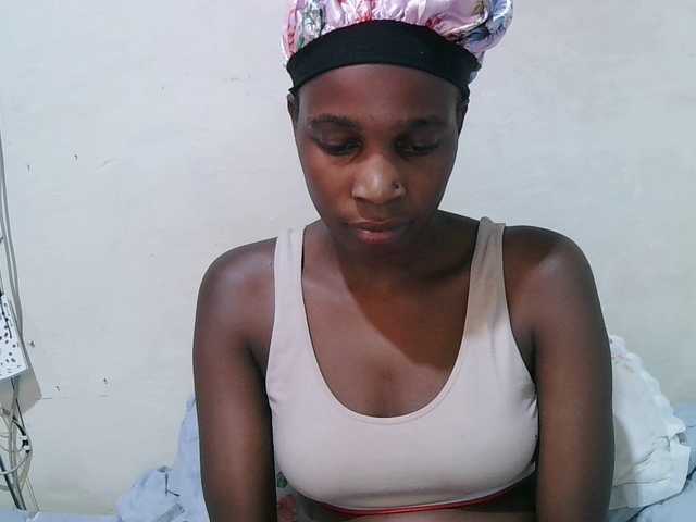 pritty-amber's BongaCams show and profile