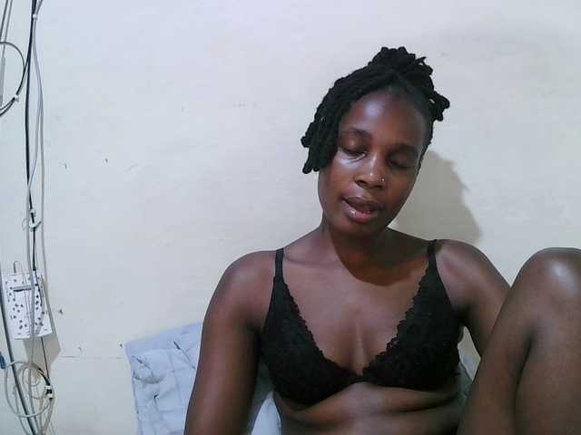 pritty-amber's BongaCams show and profile