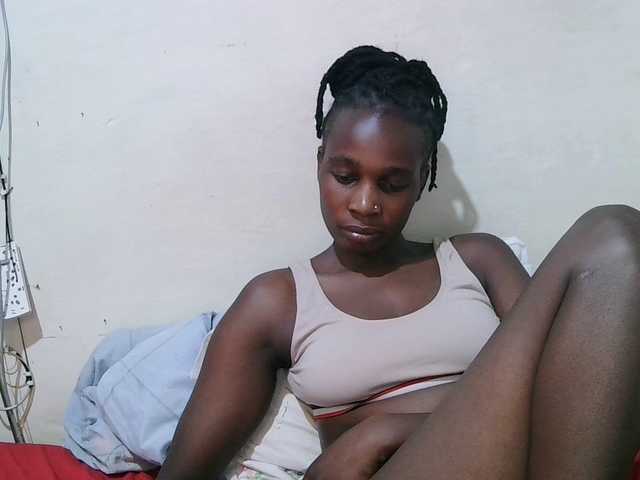 pritty-amber's BongaCams show and profile