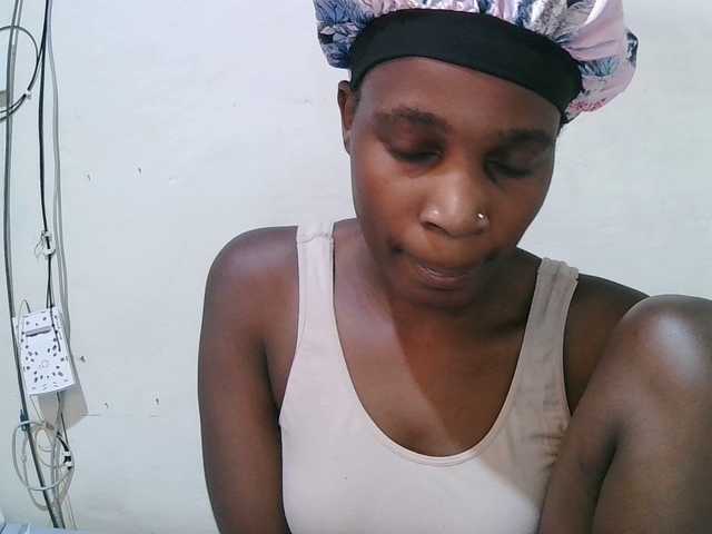 pritty-amber's BongaCams show and profile