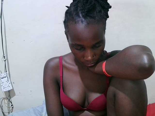 pritty-amber's BongaCams show and profile