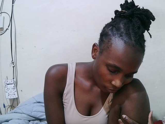 pritty-amber's BongaCams show and profile