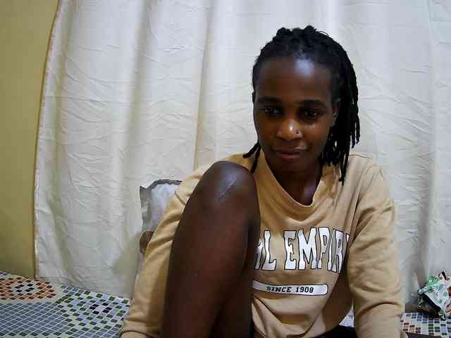 pritty-amber webcam