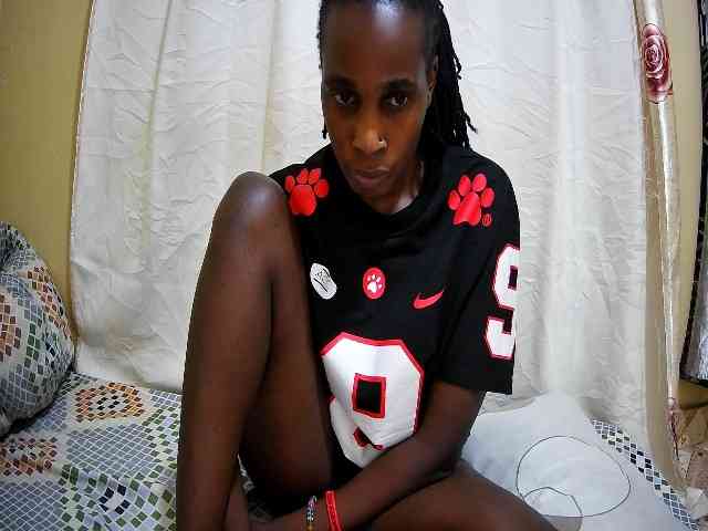 pritty-amber webcam