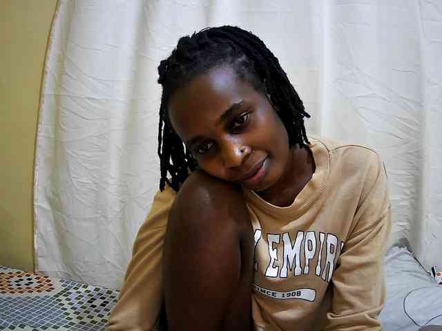 pritty-amber webcam